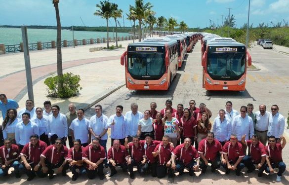 Se renueva parque vehicular de Cancún con 100 unidades modernas de transporte público