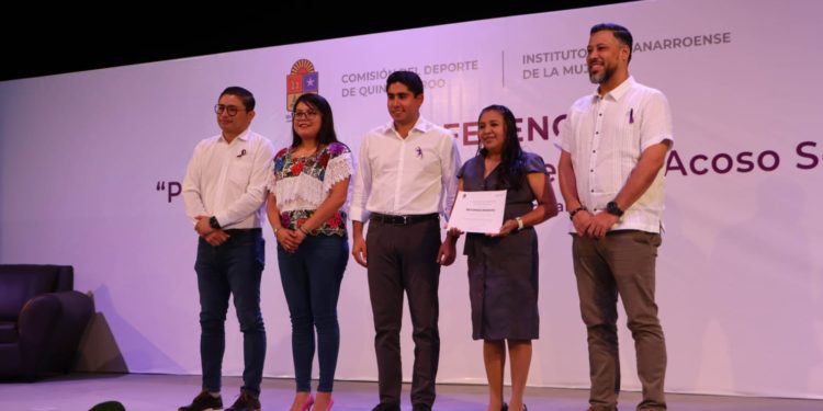 Brinda IQM conferencia sobre la prevención del hostigamiento y acoso sexual al funcionariado público