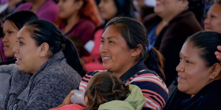 Gobierno del Estado institucionaliza programas sociales para las mujeres y niñas quintanarroenses