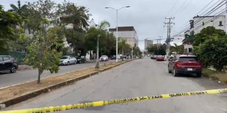 Balean a un hombre en la sm 15 de Cancún