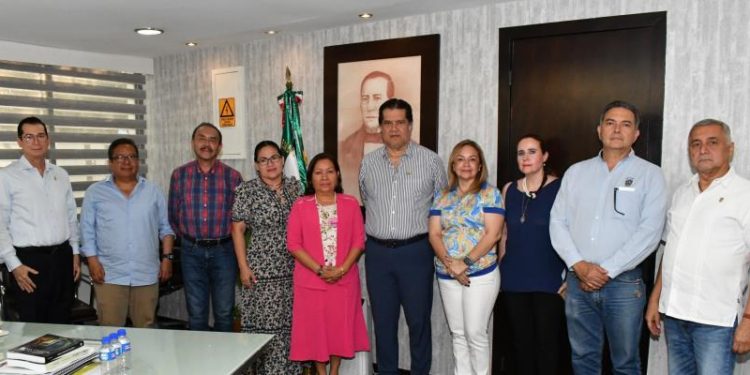 Se integra Felipa Sánchez al equipo del rector Narváez Osorio