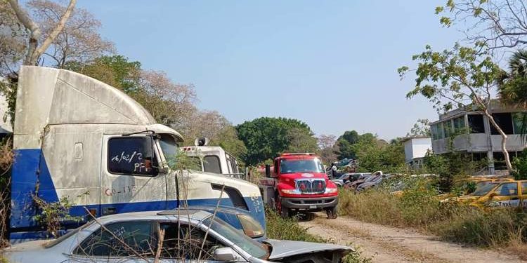 Incendio en retén particular provoca pérdidas materiales