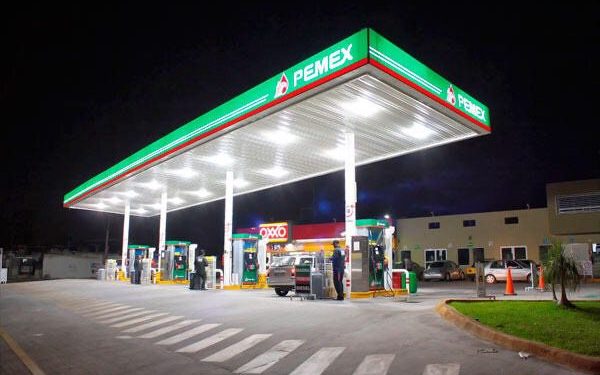 Reportan fuga de combustible en nueva gasolinera de Cunduacán