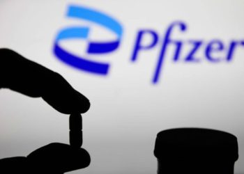 Cofepris aprueba uso antiviral oral por Pfizer contra el Covid