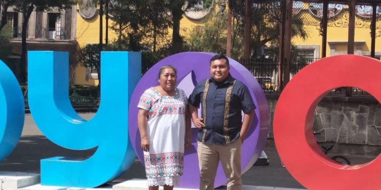 Artesana de Kopchén representa a México en el Premio Iberoamericano de Artesanías