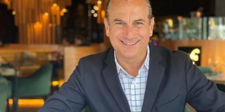 Abogado de Patricio Cabezut asegura no tener conocimiento tras presunta orden de aprehensión en su contra