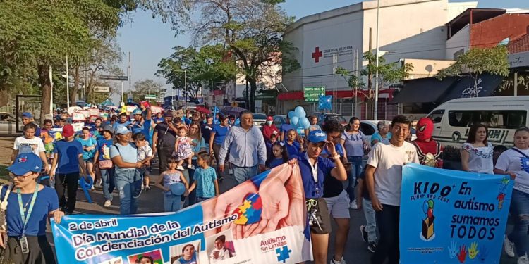 Marcha en Villahermosa en conmemoración del Día de la Concientización sobre el Autismo