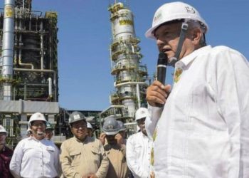 AMLO destaca la refinería Olmeca como logro histórico en la industria petrolera