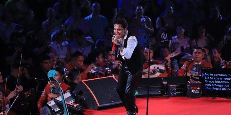 Christian Nodal brinda espectáculo inolvidable en Feria Tabasco 2024