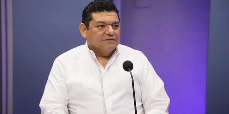 Javier May promete incentivar actividad de PEMEX en Tabasco