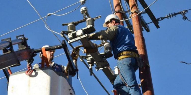 40% de la población de Tacotalpa sigue sin luz desde la tromba del fin de semana: Gobierno Municipal