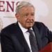 AMLO anuncia aumento salarial del 10% a Maestros