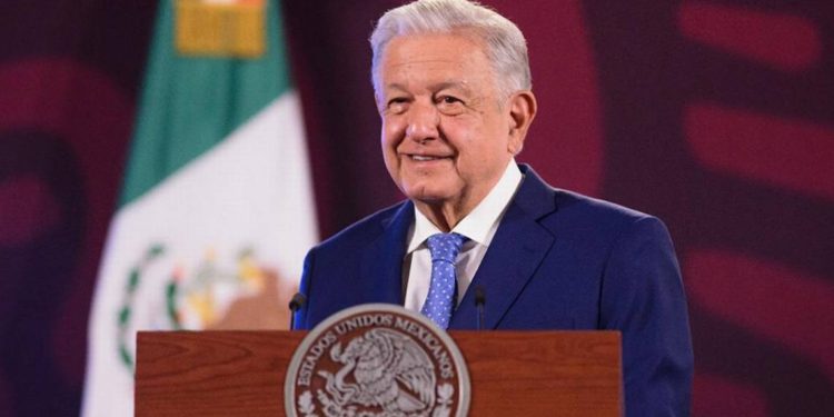 AMLO supervisa sistema público de Salud en Tabasco