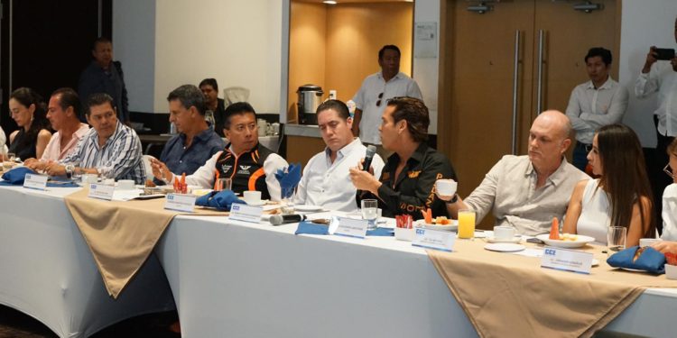 «Roberto Palazuelos se reúne con la cúpula del sector privado en Quintana Roo (CCE)”