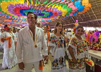 Roberto Palazuelos celebra los 176 años de la fiesta del Cedral