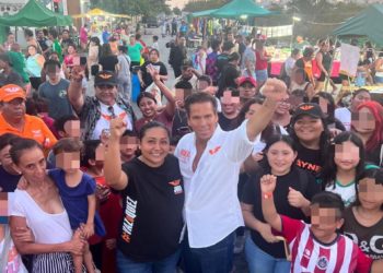 Roberto Palazuelos se compromete a legislar a favor de los derechos de las mujeres