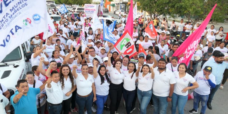 Juntos Construiremos un nuevo Puerto Morelos: Fernanda Alvear
