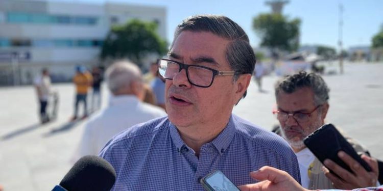 Gobierno de Tabasco pide calma y evita bloqueos ante apagones