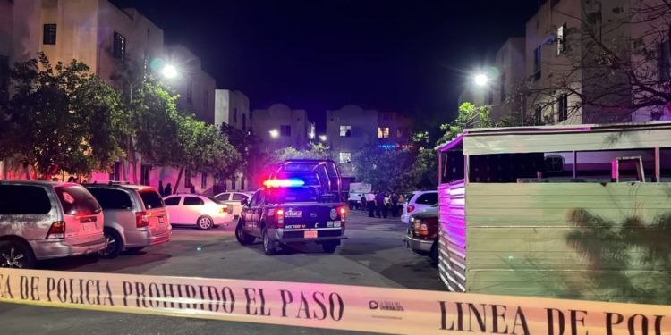 Ejecutan a un hombre y su bebé en Fraccionamiento Paseos del Mar