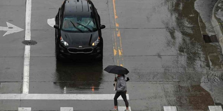 Houston, Texas se queda sin luz tras severas tormentas