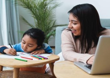 UJAT anuncia becas para alumnas madres solteras