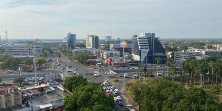 Presidente de Comisión Ambiental sugiere considerar el «Hoy No Circula» en Tabasco