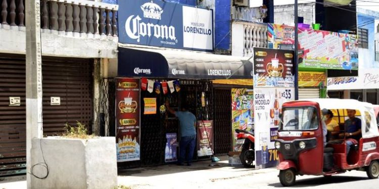 Negocios alistan promociones de licor ante Ley Seca en Tabasco