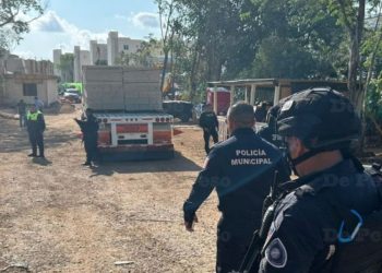 Al menos un muerto tras balacera en obra de Playa del Carmen