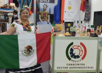 Participa chocolatera tabasqueña en Feria Agrícola Internacional, realizada en Serbia