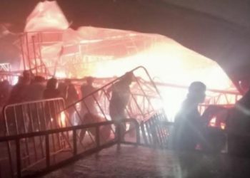 Se desploma escenario durante evento de campaña de Lorenia Cannavati; reportan cinco muertos