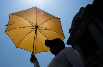 Aumentan casos de golpe de calor en Quintana Roo