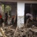 Registran al menos 67 muertos y 20 desaparecidos por inundaciones en indonesia