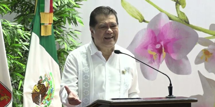 Entregan en la UJAT la Medalla a la Excelencia Académica Estudiantil 2024