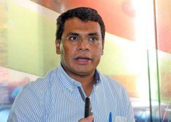 Diputado Selván García aborda problema de apagones en Jalpa y Nacajuca