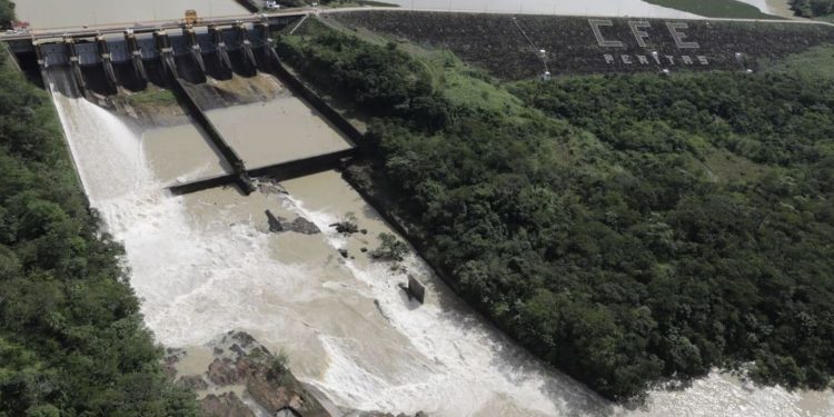 Incremento en la extracción de la presa Peñitas autorizado por 10 días