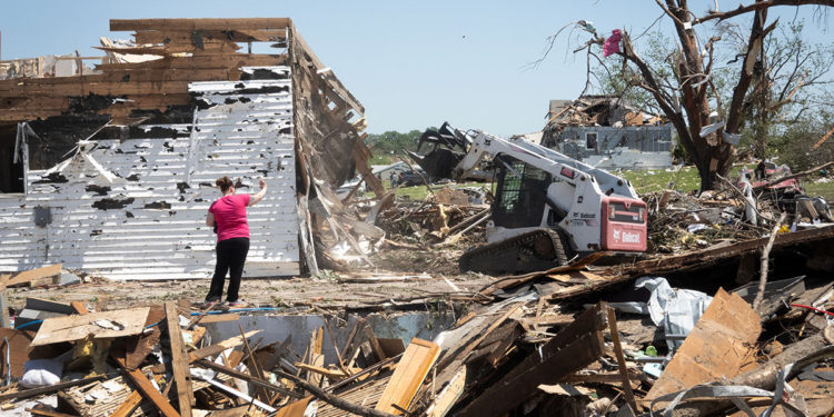 Al menos 19 muertos tras fuertes tormentas y tornados en EU