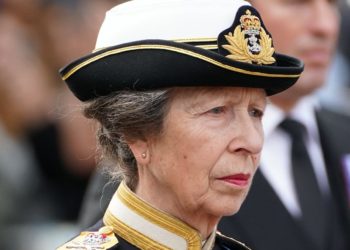 Incidente en Finca Real: Princesa Ana de Inglaterra sufre conmoción cerebral