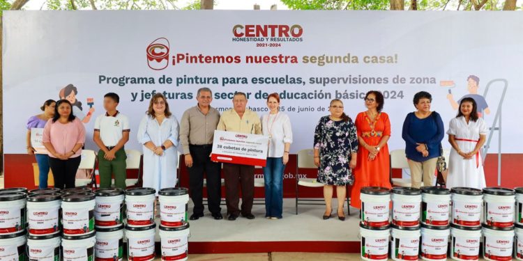 Entrega Gobierno de Centro apoyos a 84 escuelas con ¡Pintemos nuestra segunda casa!