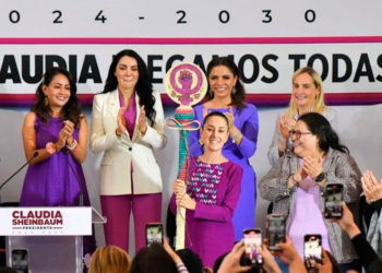 Sheinbaum se comprometió a una administración enfocada en las mujeres