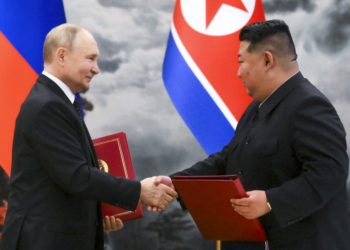 Kim y Putin oficializan su alianza anti-EE.UU. firmando un acuerdo de asistencia mutua