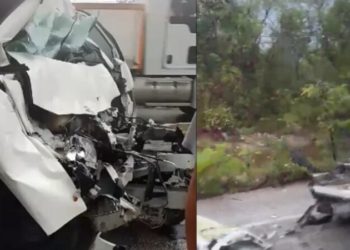 Muere chofer al impactarse contra autobús en la carretera Puerto Morelos