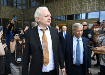 Departamento de justicia de EE.UU. prohíbe el regreso de Assange al país