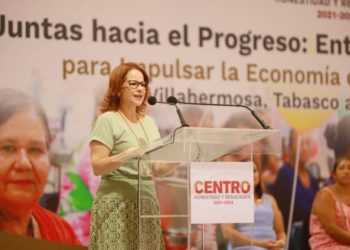 Impulsa Gobierno de Centro economía familiar con entrega de molinos eléctricos a mujeres
