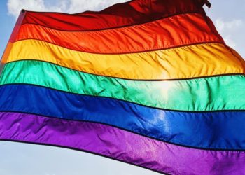 Conoce el significado de la bandera y sus colores en el mes del orgullo LGBT+
