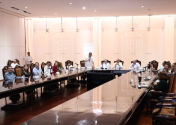 Se reúne Merino con su gabinete como parte del proceso entrega-recepción