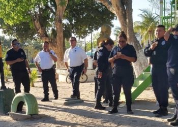 Niegan a policías de Puerto Morelos derecho a votar