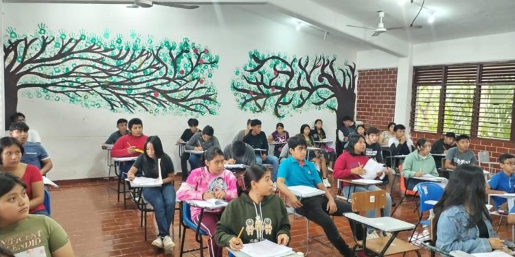 Alrededor de 5,400 alumnos que egresarán de secundaria, eligieron al CECyTE Quintana Roo como su primera opción
