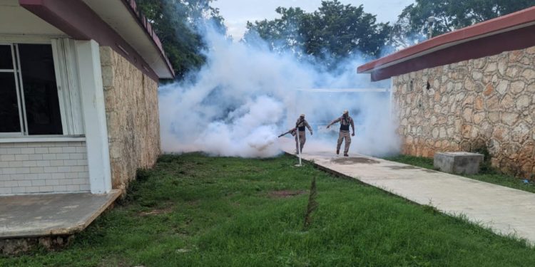 Firme Operativo de Nebulización Masiva en escuelas de Quintana Roo