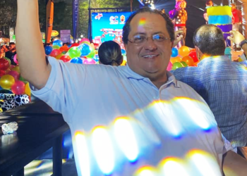 Exgobernador Manuel Andrade hospitalizado por problemas de presión y azúcar