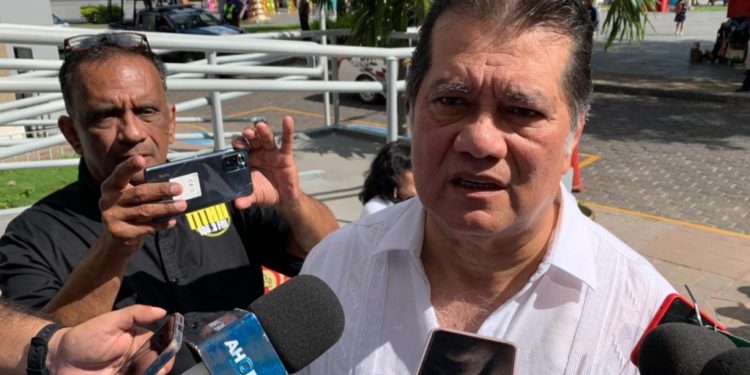 Continúa la UJAT brindando apoyo en la atención emergente al Mono Saraguato